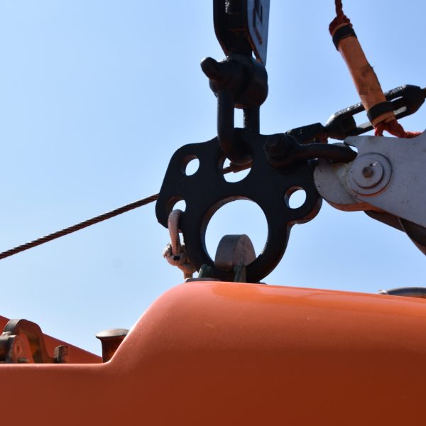 lifting device for lifeboats